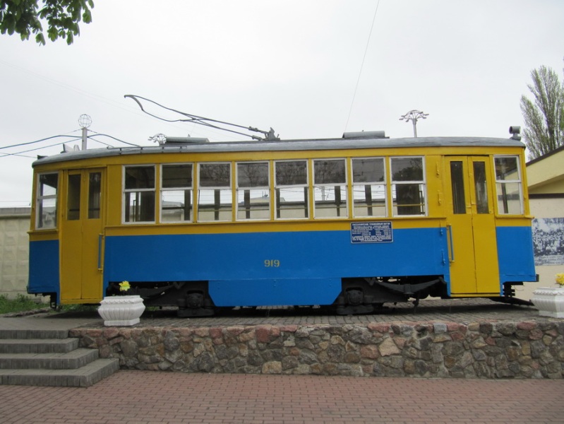 По Киеву проедет старинный трамвай