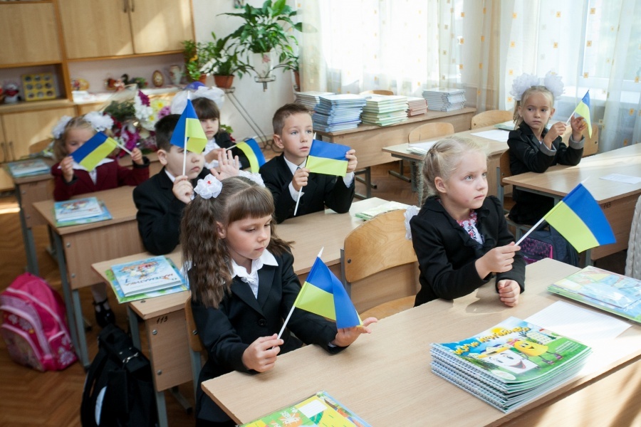 Киевских школьников будут учить по-новому