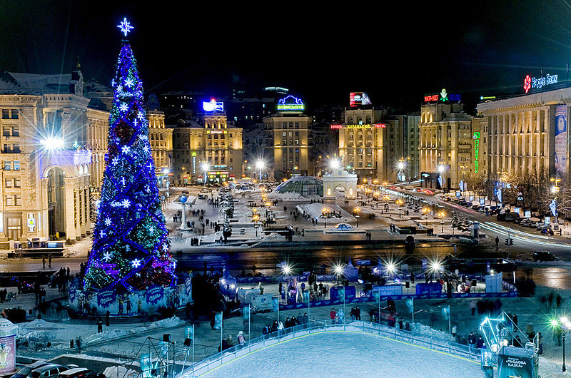 В Киеве на Новый год приготовят 10 тонн глинтвейна