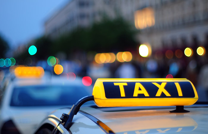 В Киеве появилась новая услуга – пьяный таксист