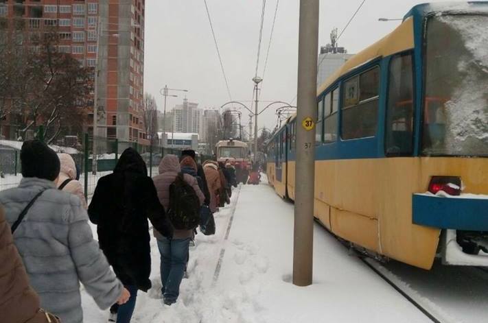 В Киеве остановились скоростные трамваи