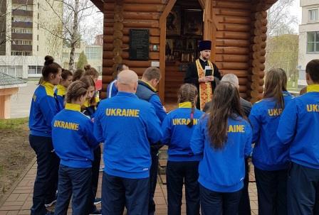 Клирик Киевской епархии благословил сборную Украины по боксу