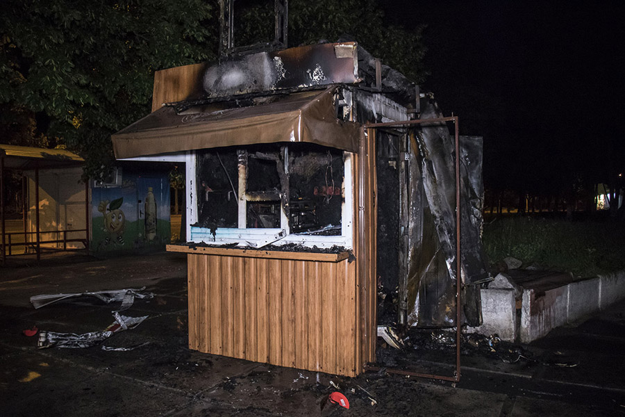 Ночью в Киеве сгорел МАФ. Подозревают поджог