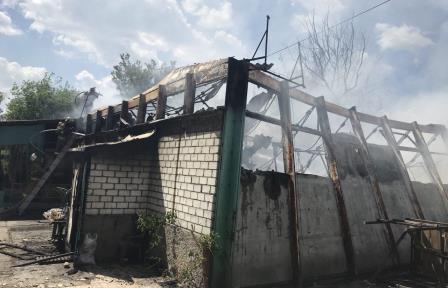 Сгоревший спортзал в Гидропарке предлагают восстановить