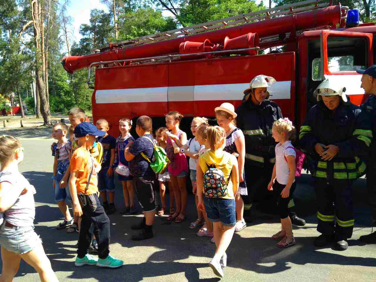 Под Киевом из-за запаха газа эвакуировали школу