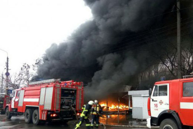 В Киеве сгорел МАФ (видео)
