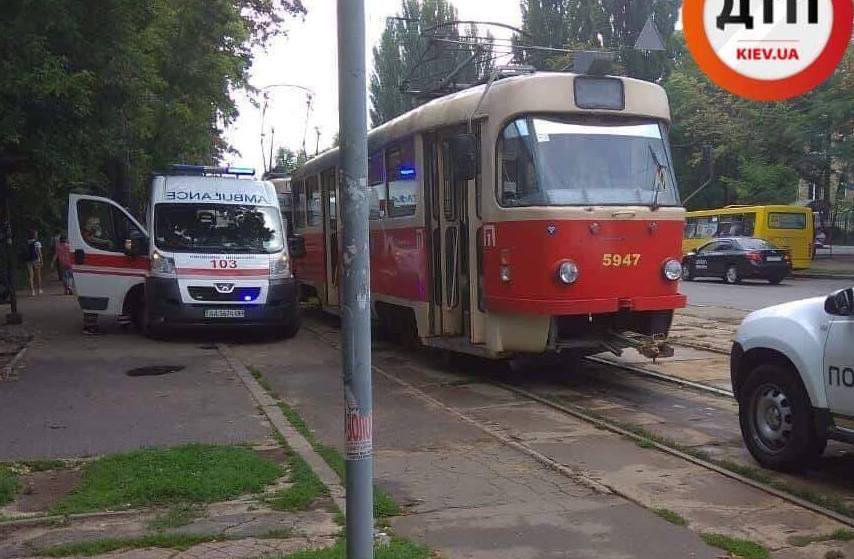 В трамвае умер пассажир