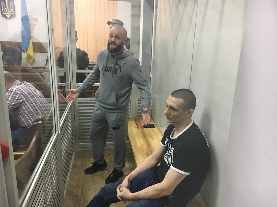 Подозреваемых в убийстве российского депутата оставили за решеткой