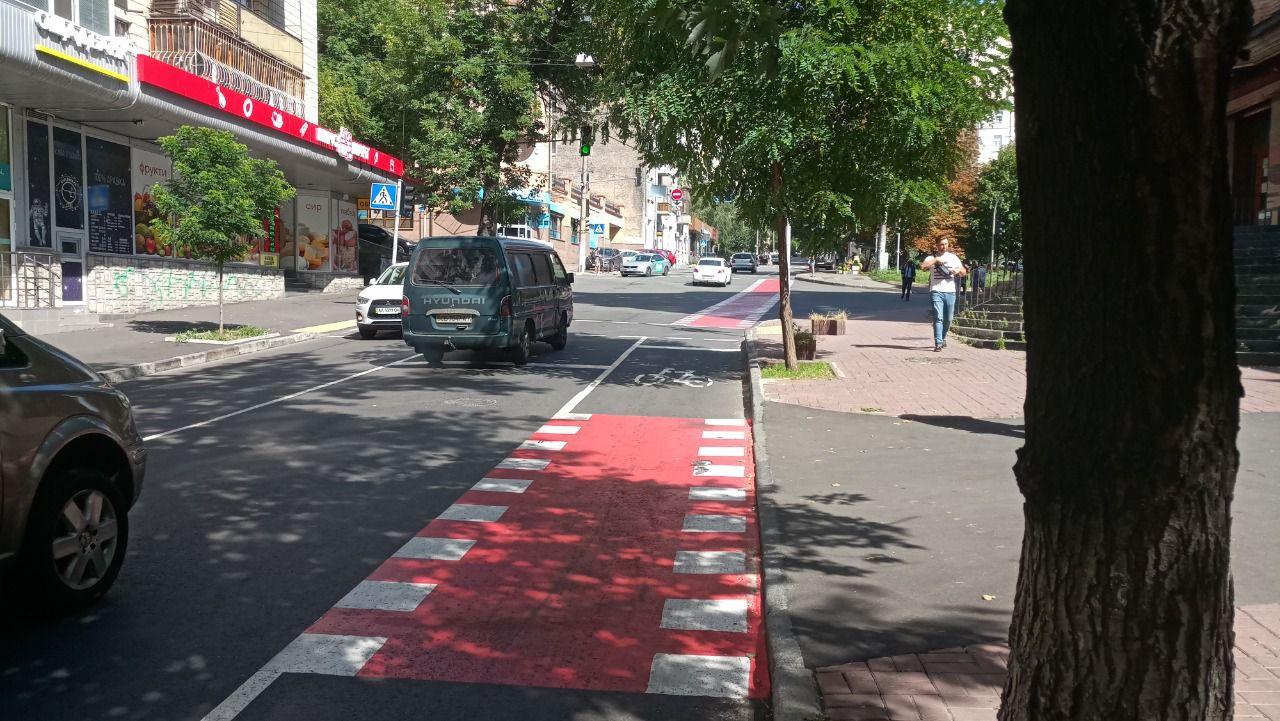 В центре Киева создали новую велодорожку