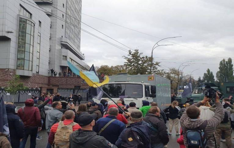 В Киеве прошли столкновения протестующих с полицией (видео)