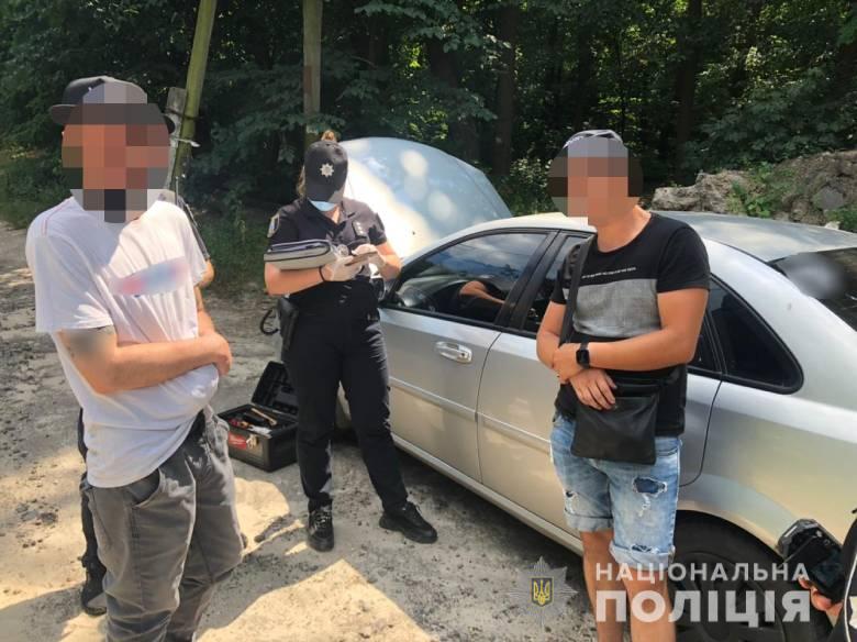 В Голосеевском районе столицы приезжий занимался распространением наркотиков