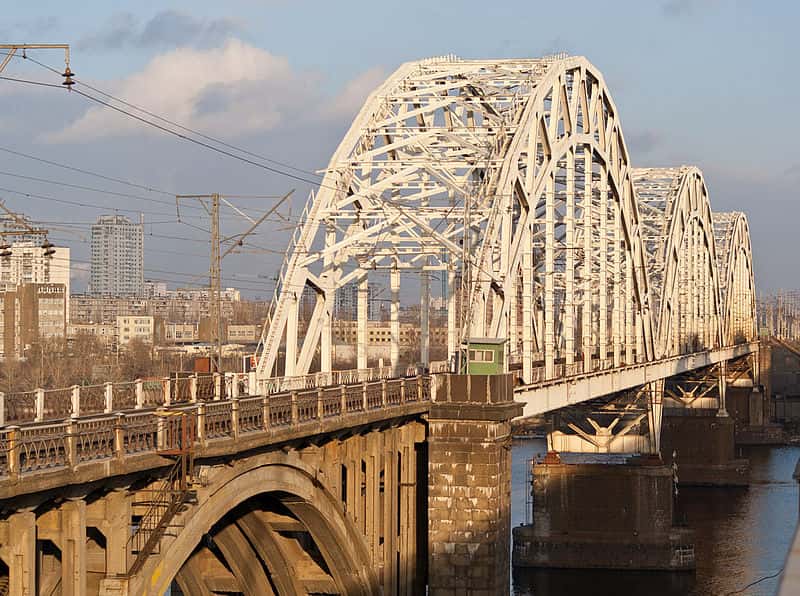 На Дарницкий мост в Киеве из госбюджета выделят 500 миллионов гривен