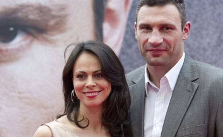 В Киеве распространяются слухи о разводе мэра Виталия Кличко с женой