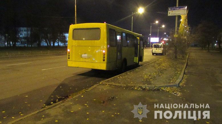 В Киеве приезжий угнал пассажирский автобус