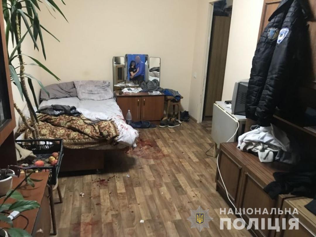 В Киевской области женщина нанесла сожителю четыре ножевых ранения в живот. Материалы дела переданы в суд