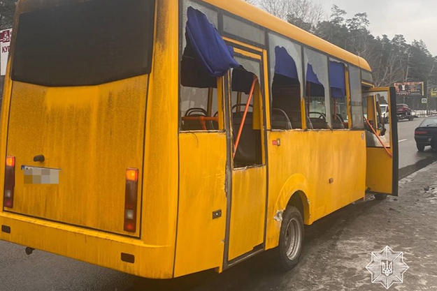 В Киевской области автобус протаранил грузовик