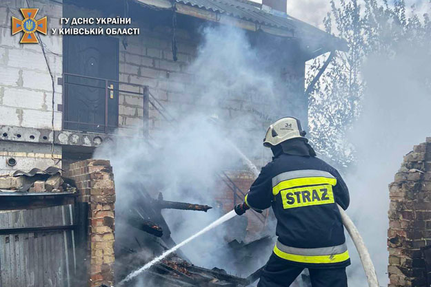 В Бучанском районе во время пожара пострадали мужчина и трехлетний ребенок