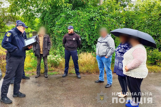 В Белоцерковском районе местный житель выращивал 120 кустов конопли (видео)