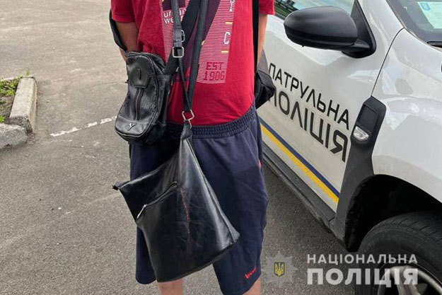 В Киеве приезжий ограбил за день трех пенсионеров