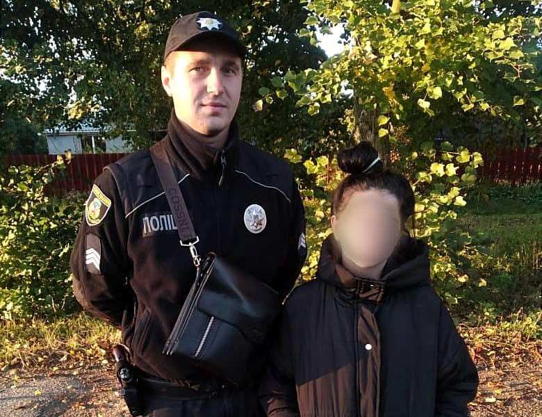Ушла гулять и не вернулась: в Киевской области пропала девочка, ее искала полиция