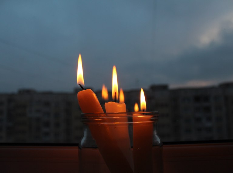 Проблемы с энергетикой: киевлян просят экономить свет