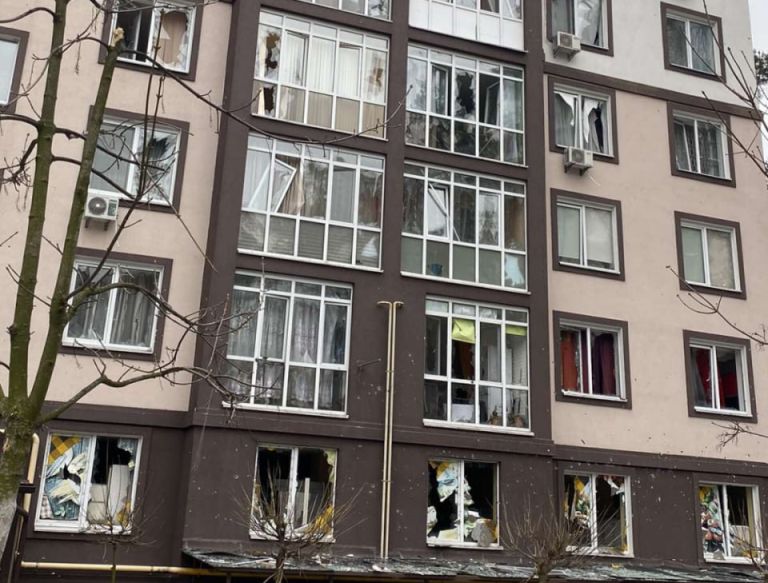 В Ірпені відновлюють будинки, пошкоджені війною
