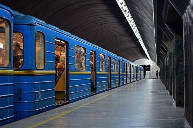 В Киеве откроют закрытые вестибюли на 10 станциях метро
