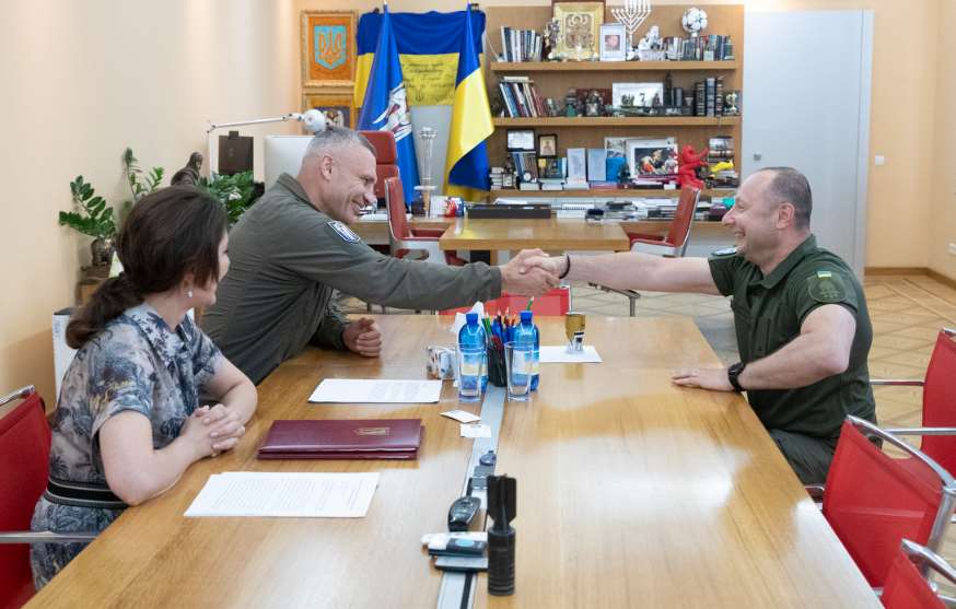 Киев подписал Меморандум с Ассоциацией предпринимателей-ветеранов АТО по поддержке ветеранов, которые хотят начать собственный бизнес в столице