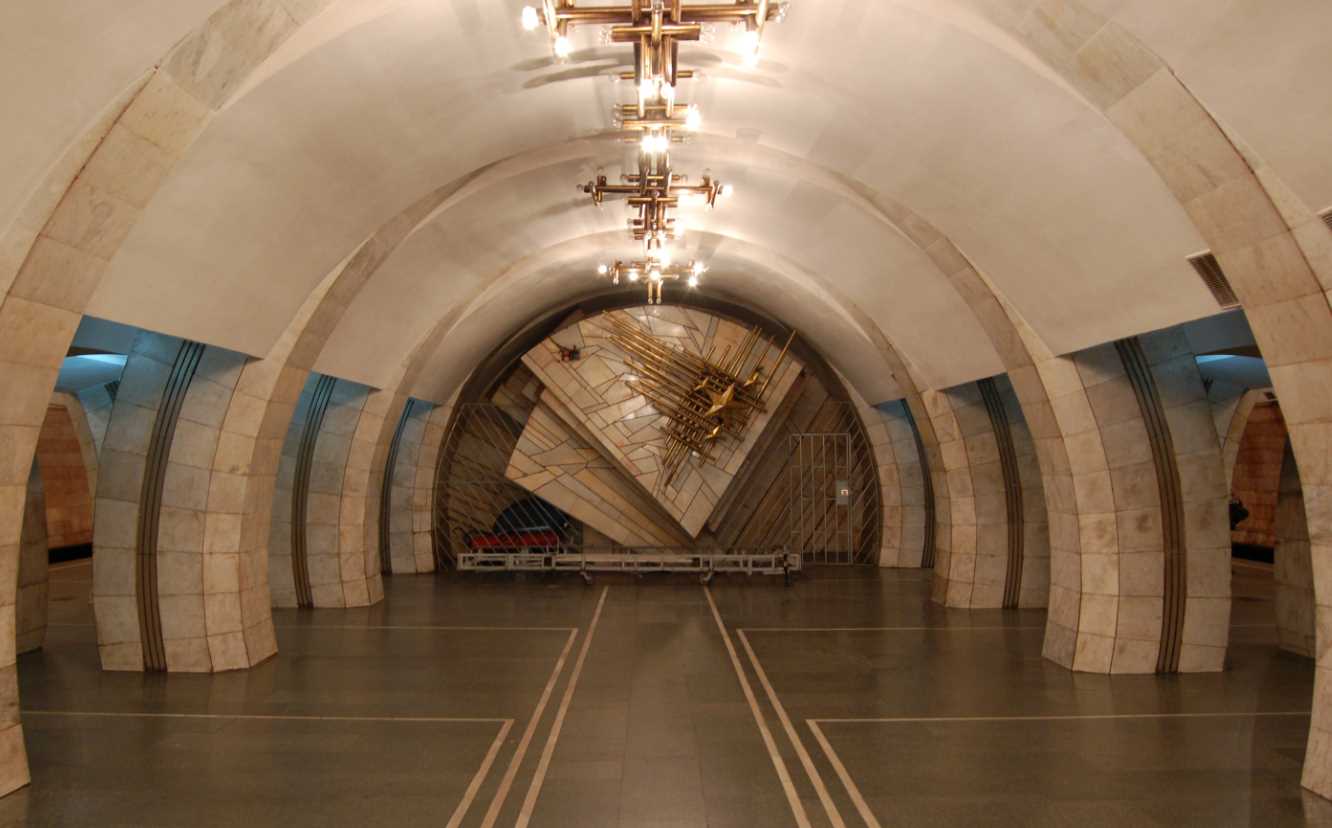 За первые сутки пассажирам, которые вынуждены совершать пересадки на станции метро "Лыбедская", возвращено почти 18,5 тысяч поездок