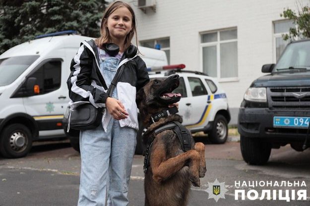 У Києві поліцейські вчитимуть дітей дресирувати собак