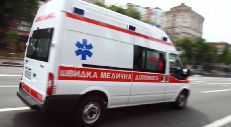 Врачи киевской скорой помощи зафиксировали два падения с высоты и два отравления за сутки