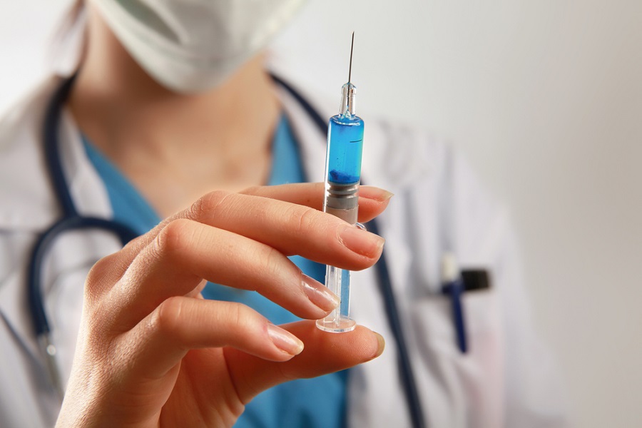 Киевляне массово делают прививки