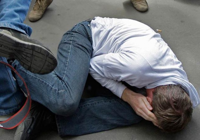 Под Киевом пьяный парень избил приятеля ногами