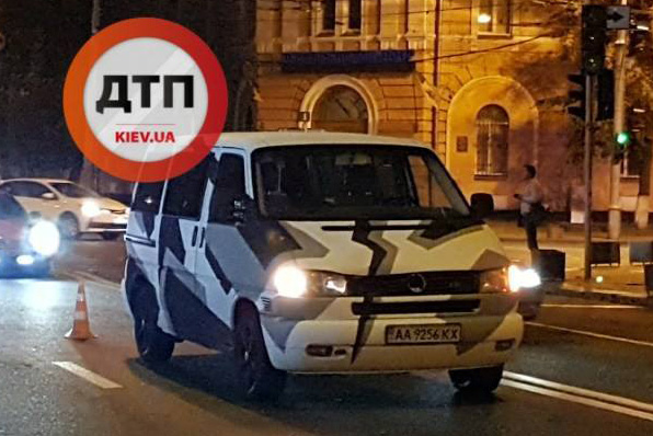 Народный автомобиль сбил подростка в Киеве