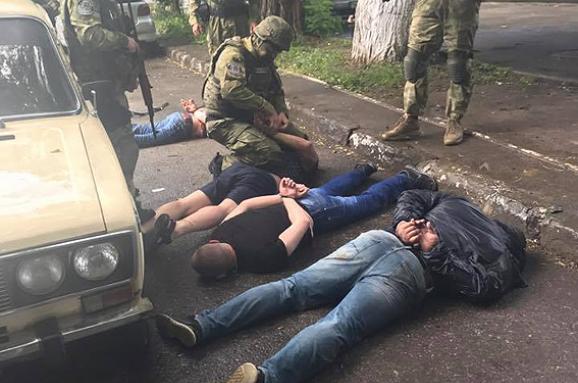 В Киеве задержали вооруженную банду (фото)