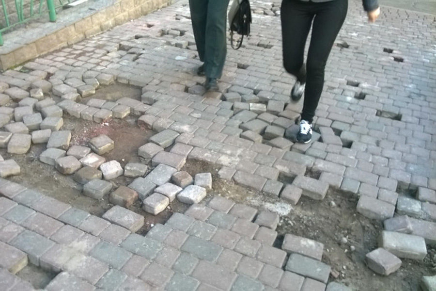 Где в Киеве можно сломать ноги (фото)