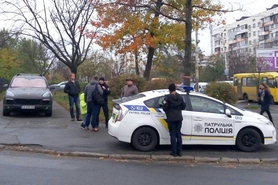 В Киеве провели облаву на заблудившихся водителей (видео)