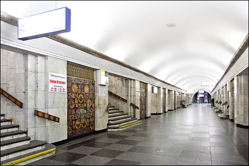 В метро не пускают пассажиров