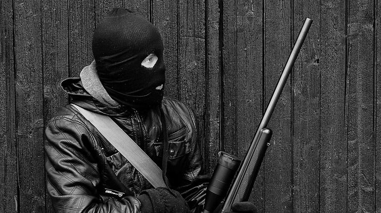По Киеву разгуливал мужчина с винтовкой