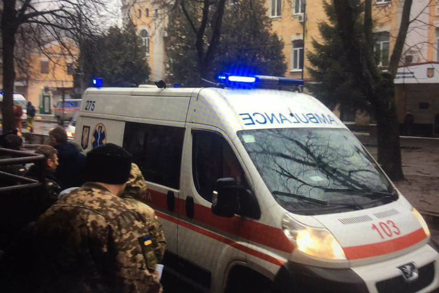 В Киев прибыл борт с ранеными (фото)