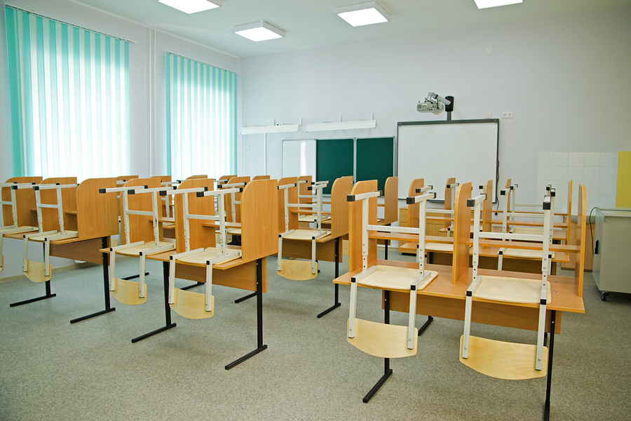 Киевским школьникам разрешили не ходить на уроки