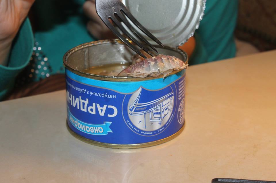 В рыбных консервах киевлянин нашел морского “таракана”