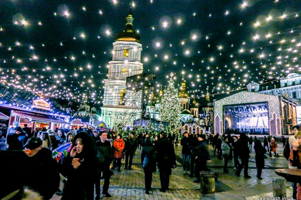 Киевлянам предлагают провести Новый год на улице
