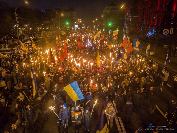 В Киеве прошло факельное шествие (фото)