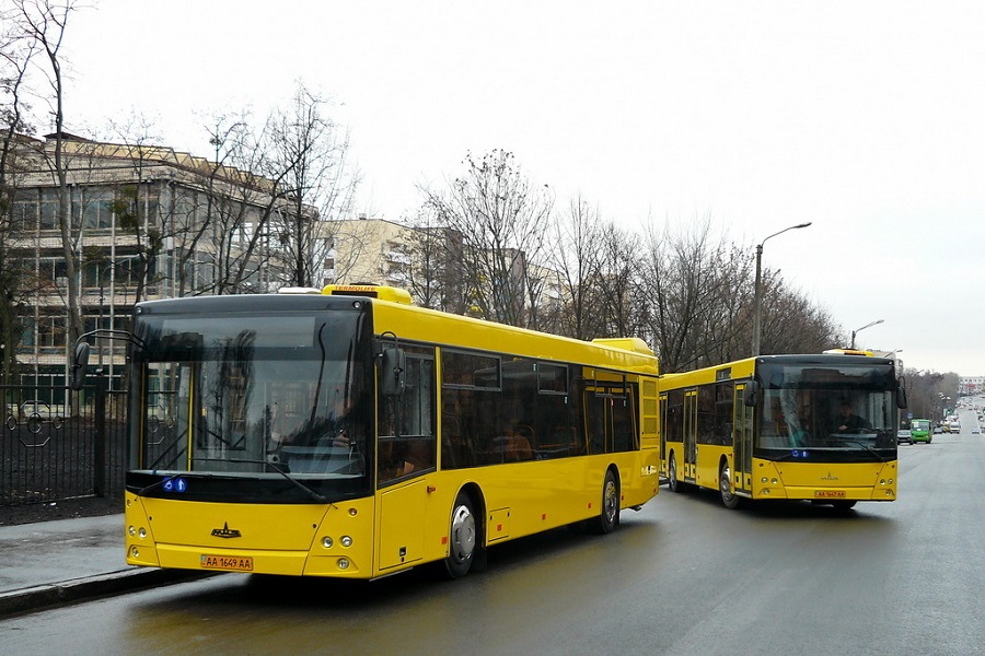В столичных автобусах подскочила плата за проезд