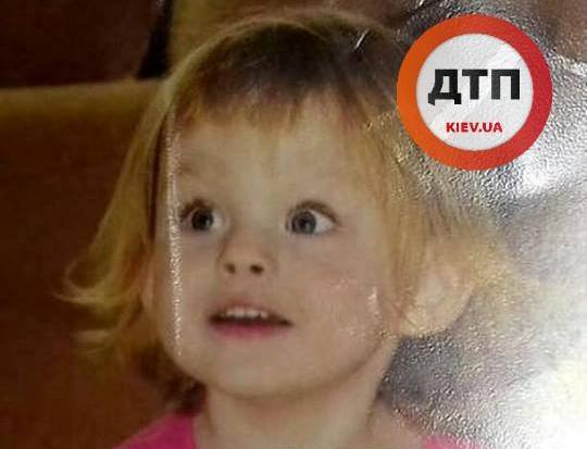 В Соломенском районе потерялась маленькая девочка