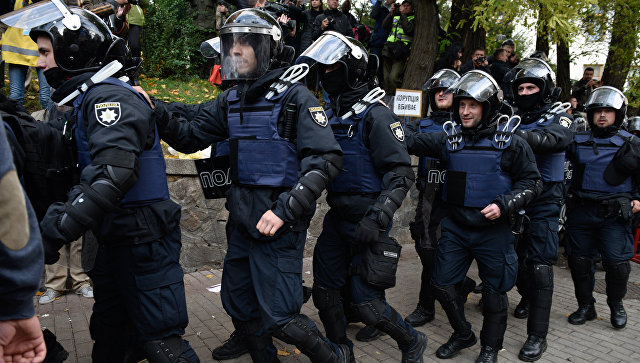 В Киеве прошли массовые столкновения с полицией (видео)