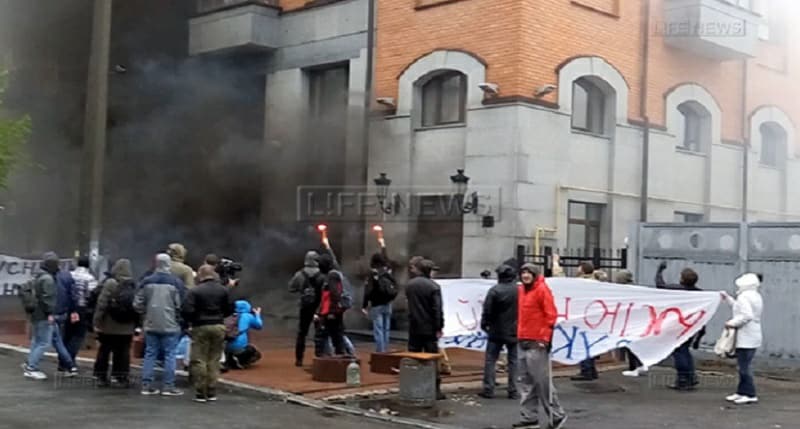 На киевских улицах прошли погромы (видео)