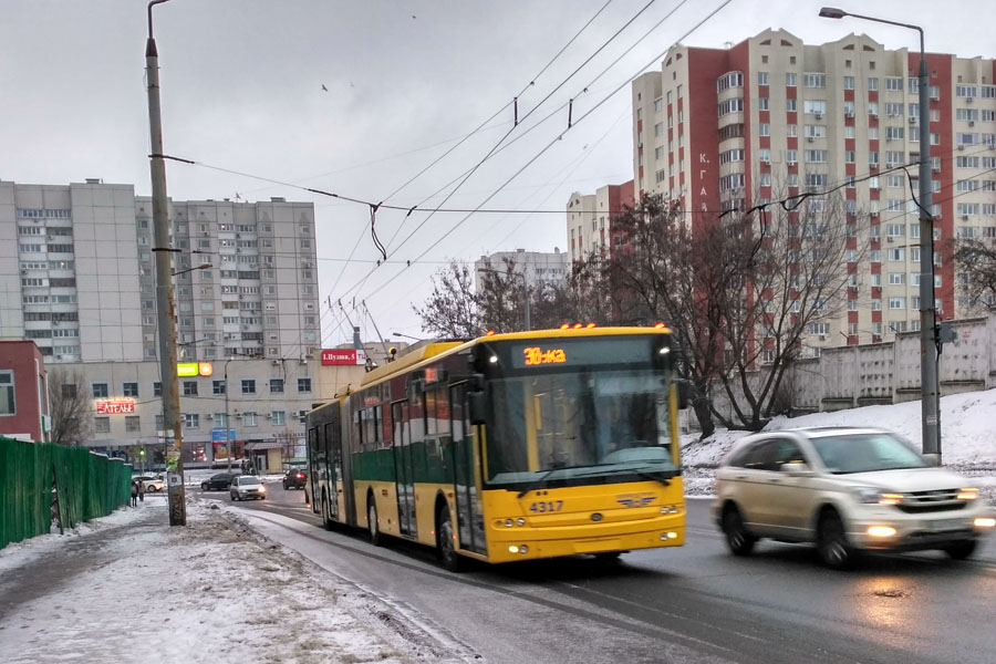 В Киеве требуют сократить интервалы движения троллейбусов