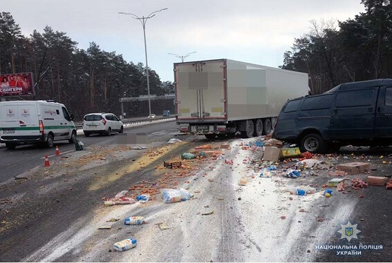Число жертв аварии под Киевом растет